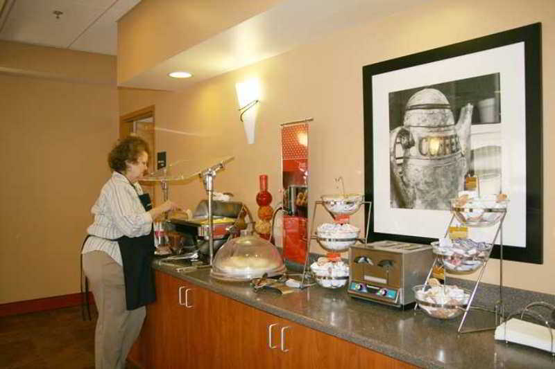 Hampton Inn Champaign/Urbana Restaurant foto